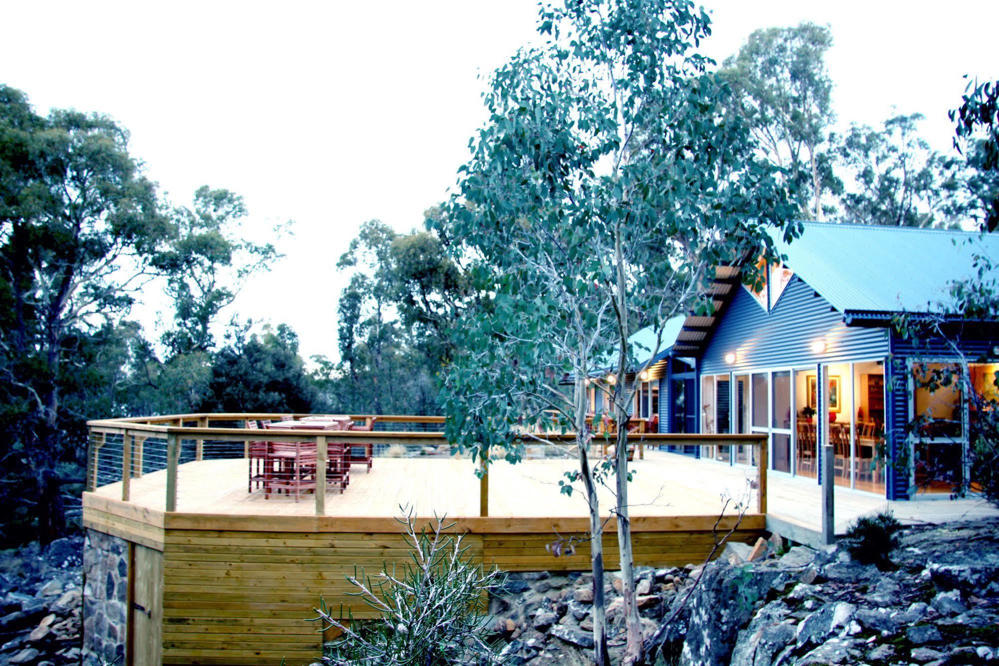 Blue Lake Lodge Steppes Ngoại thất bức ảnh